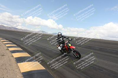 media/May-05-2025-Moto Forza (Mon) [[3c1838c5e5]]/3-C Group/Session 1 (Bowl)/